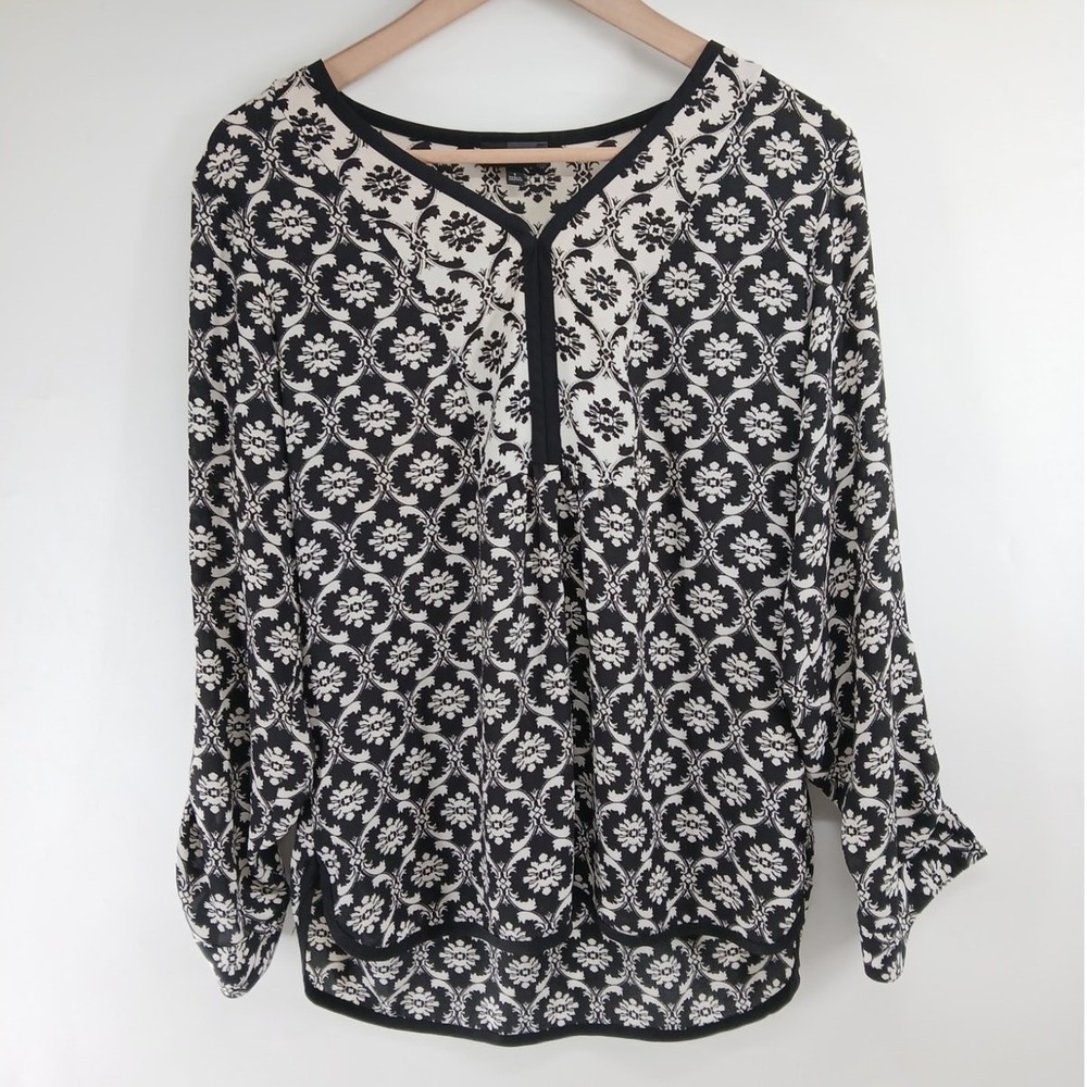 The Limited Floral Damask Print Long Sleeve Blouse Tunic Top Black White Size S